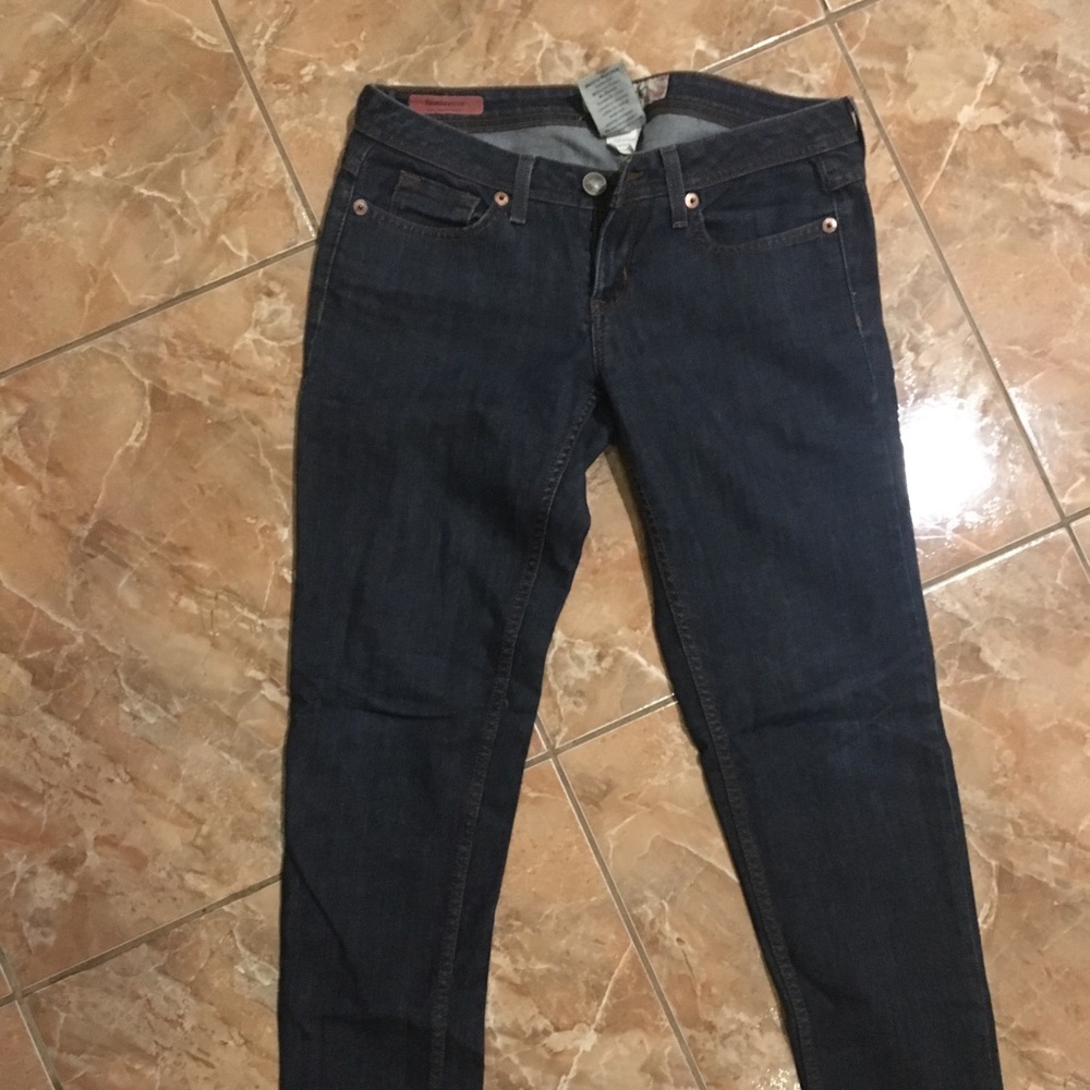 Romania jeans brand fragile